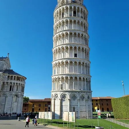 مكان تخييم 4 Or 6 Persons Toscana Viareggio Bosco Italie *