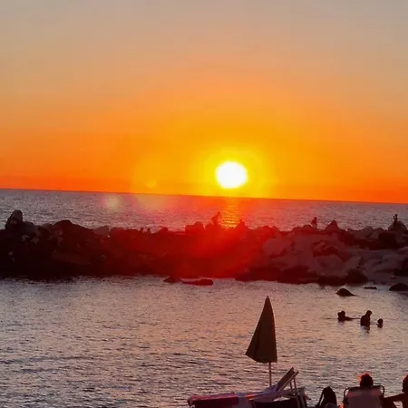 4 Or 6 Persons Toscana Viareggio Bosco Italie