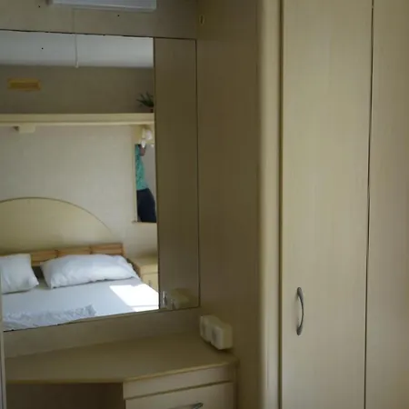 Campsite 4 Or 6 Persons Toscana Viareggio Bosco Italie Torre del Lago Puccini